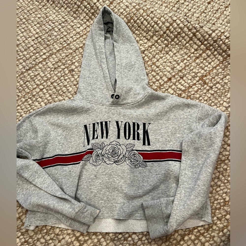 Cropped sweatshirt
